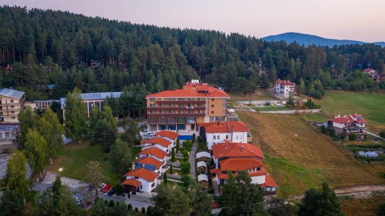 Complex Katalina Hotel Tsigov Chark Exterior photo